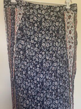 Maurices Women's Skirt Blue Floral Hi Lo Hem Size 1X Boho with slip lining